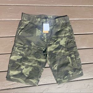 Mens Camo cargo shorts - size 34